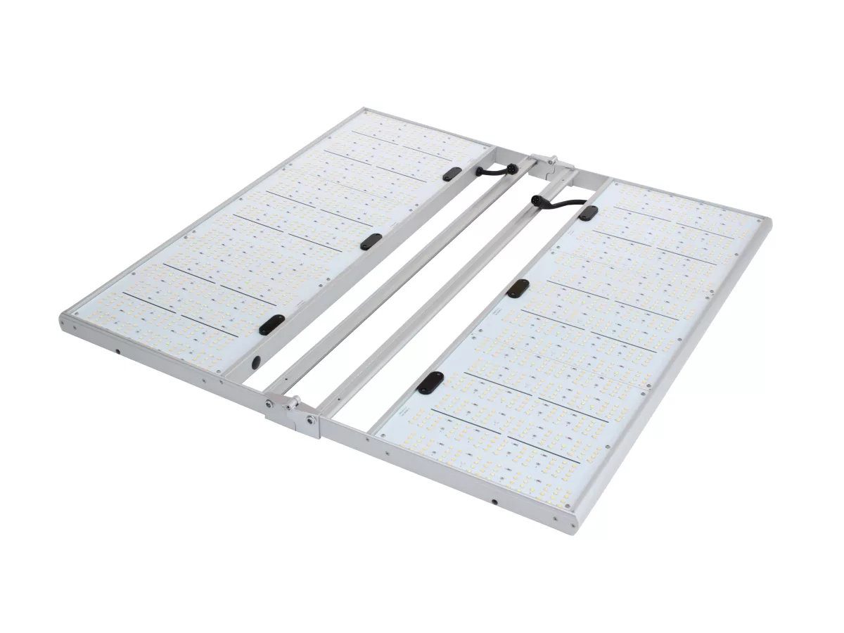Sistema LED Aura 640 w de SOLUX: Eficiencia y Durabilidad en Jardines Verticales